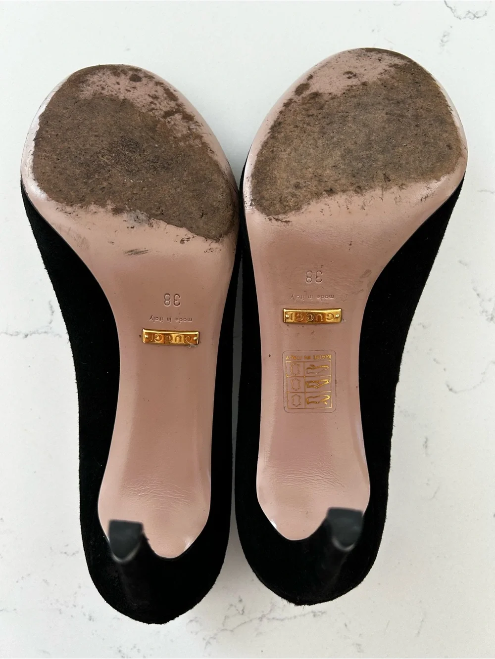 Gucci black pumps/heels size 38